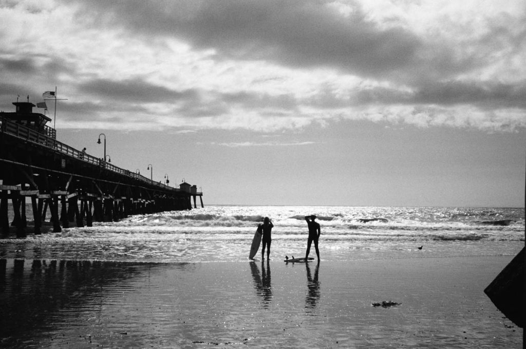 Kodak TriX vs. Ilford HP5 A photo comparison by The Darkroom Photo Lab